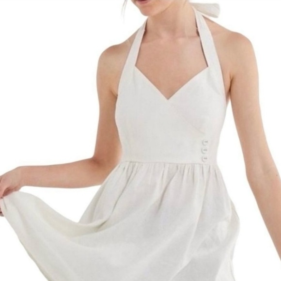 Urban Outfitters Dresses & Skirts - Urban Outfitters Marnie Halter Sweetheart Neckline White Linen Mini Dress SZ M